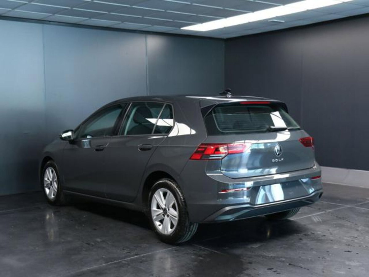 Volkswagen Golf Variant 2.0 TDI SCR DSG Life (4)