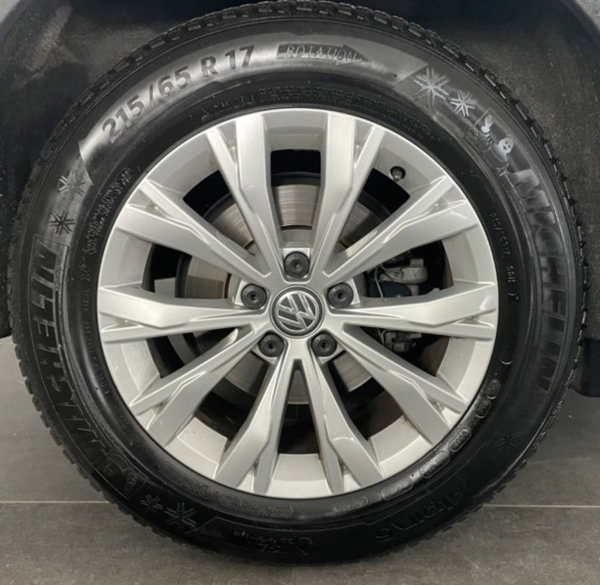 Volkswagen Tiguan 2.0 TDI SCR DSG Business BlueMotion Technology (12)