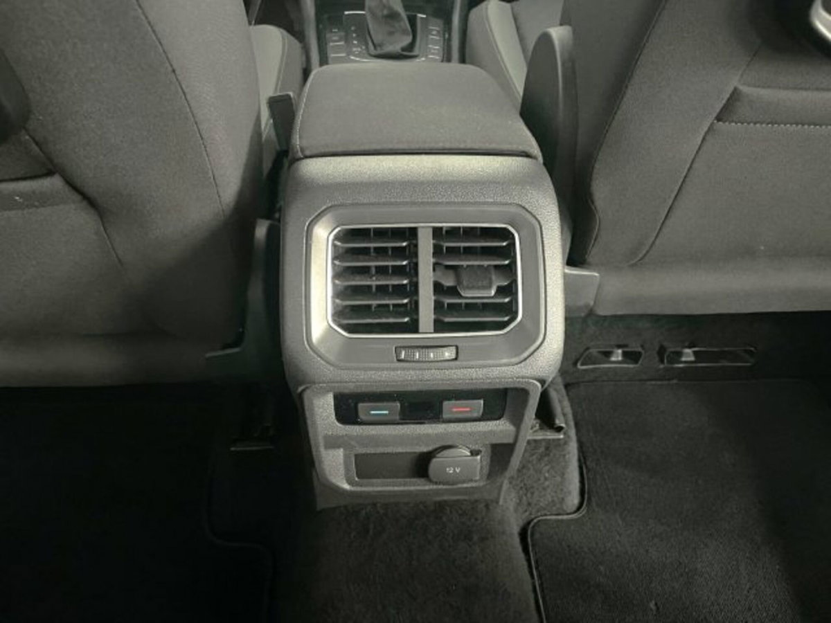 Volkswagen Tiguan 2.0 TDI SCR DSG Business BlueMotion Technology (7)