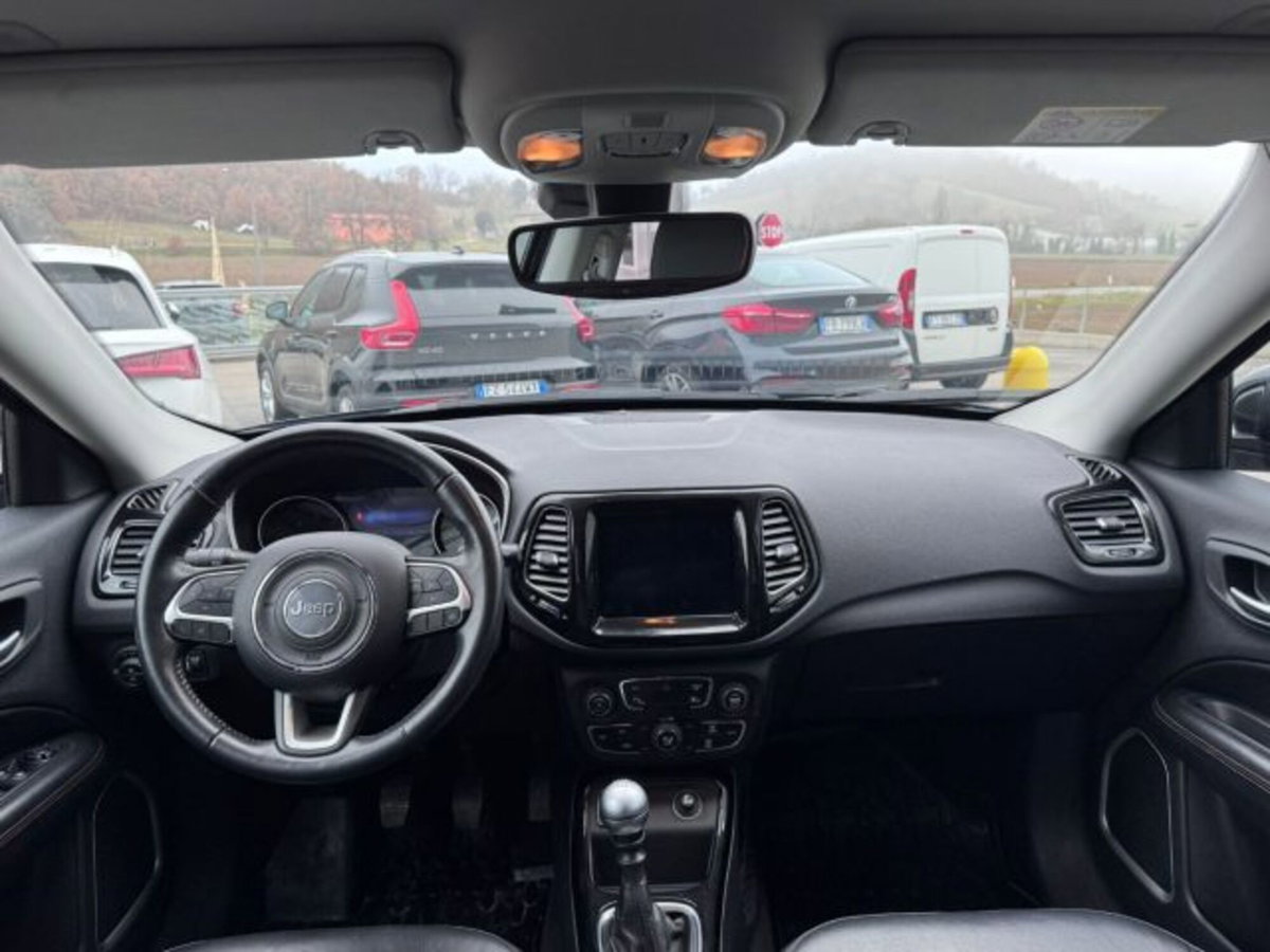 Jeep Compass 1.6 Multijet II 2WD Limited (10)