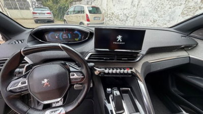 Peugeot 3008 Hybrid4 300 e-EAT8 GT Pack (11)