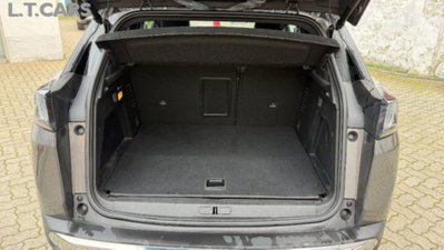 Peugeot 3008 Hybrid4 300 e-EAT8 GT Pack (12)
