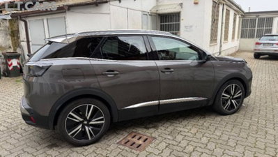 Peugeot 3008 Hybrid4 300 e-EAT8 GT Pack (4)