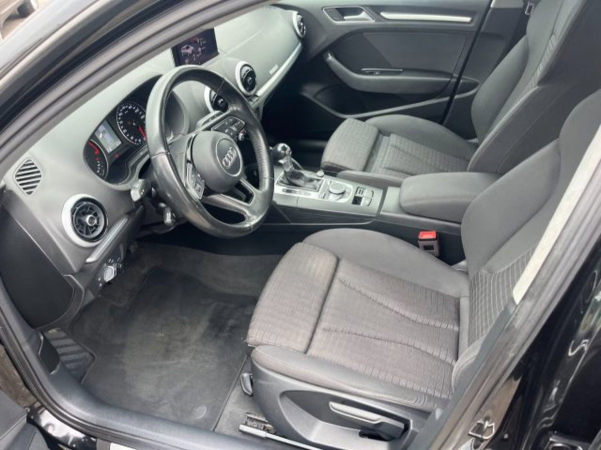 Audi A3 Sportback 2.0 TDI S tronic Sport (10)