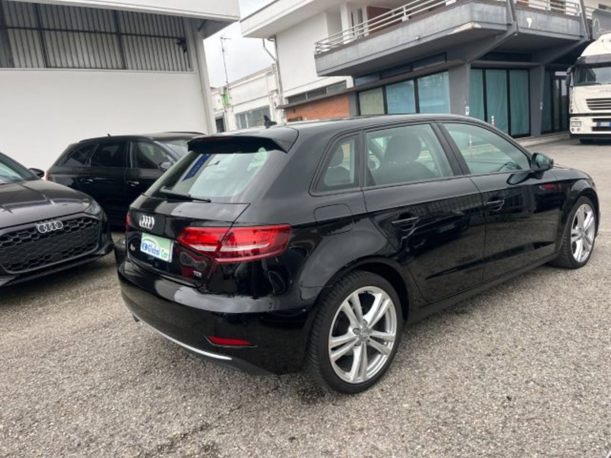Audi A3 Sportback 2.0 TDI S tronic Sport (6)