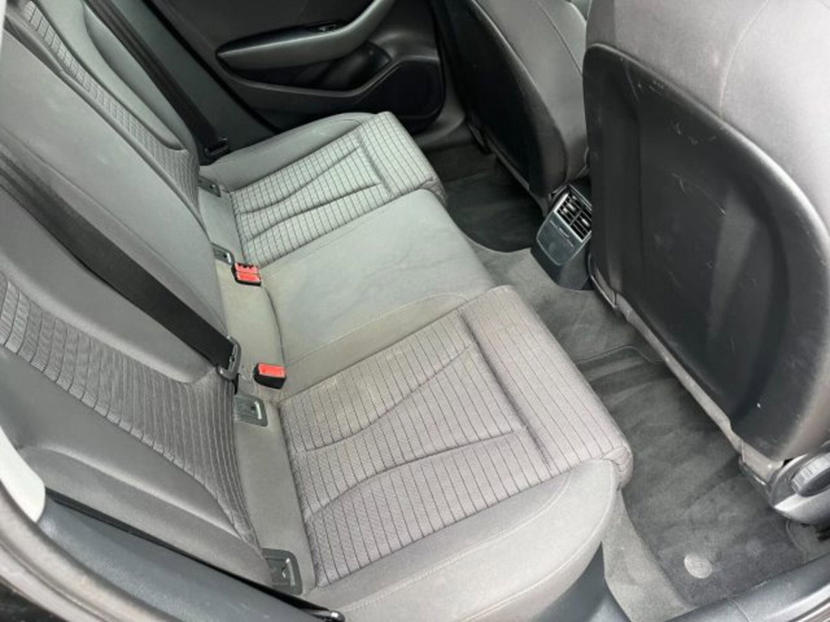 Audi A3 Sportback 2.0 TDI S tronic Sport (9)