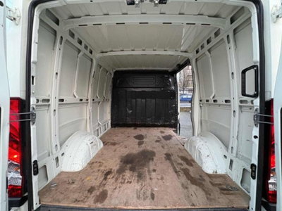 Iveco Daily Furgone 35S12V 2.3 HPT PC-TN Furgone (15)