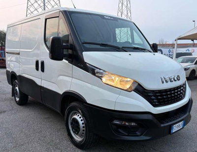 Iveco Daily Furgone 35S12V 2.3 HPT PC-TN Furgone (3)