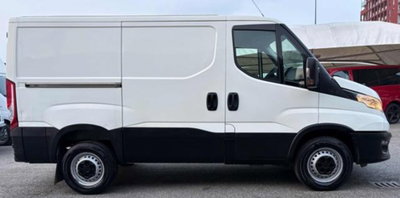Iveco Daily Furgone 35S12V 2.3 HPT PC-TN Furgone (4)
