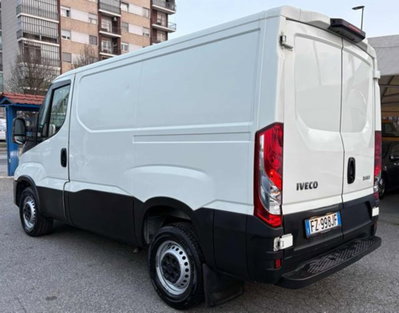Iveco Daily Furgone 35S12V 2.3 HPT PC-TN Furgone (7)