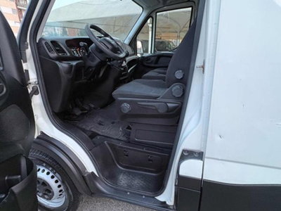 Iveco Daily Furgone 35S12V 2.3 HPT PC-TN Furgone (9)