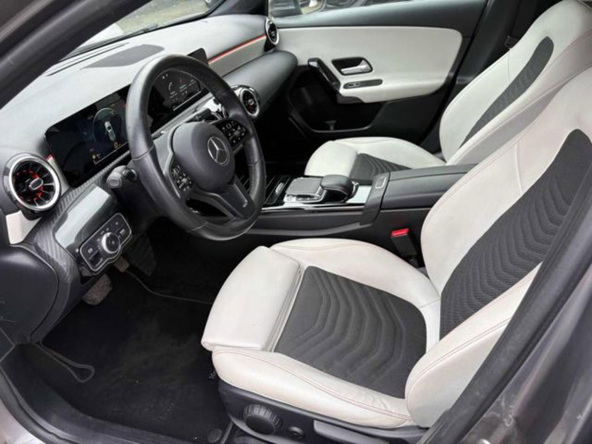 Mercedes-Benz Classe A Sedan 180 d Automatic 4p. Business (11)