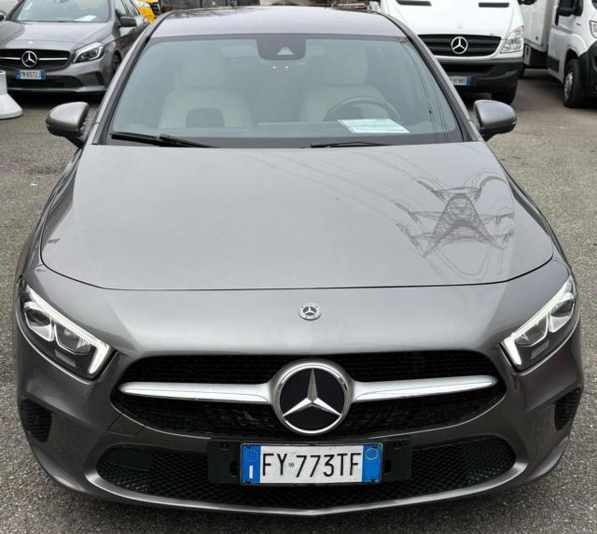 Mercedes-Benz Classe A Sedan 180 d Automatic 4p. Business (2)