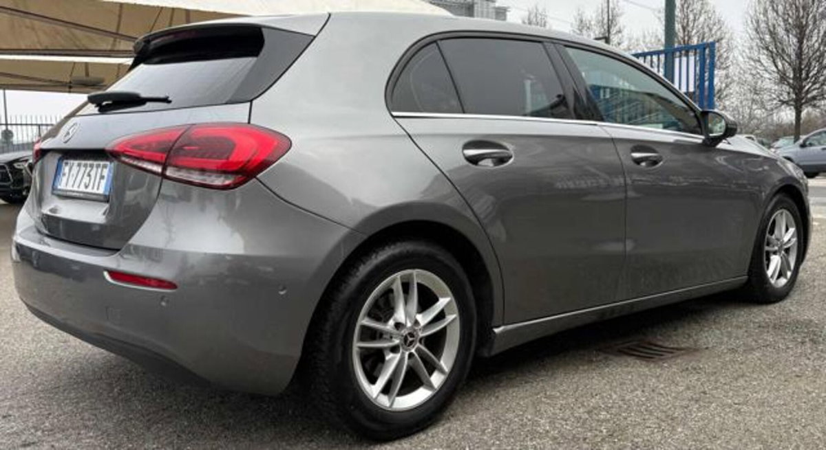 Mercedes-Benz Classe A Sedan 180 d Automatic 4p. Business (6)