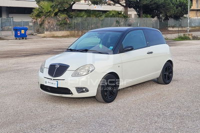 Lancia Ypsilon 1.4 Argento Ecochic GPL