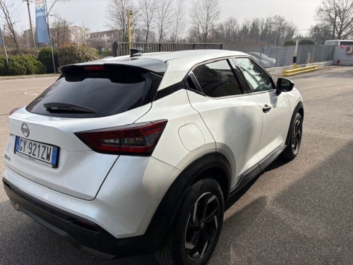 Nissan Juke 1.0 dig-t Acenta 114cv (12)