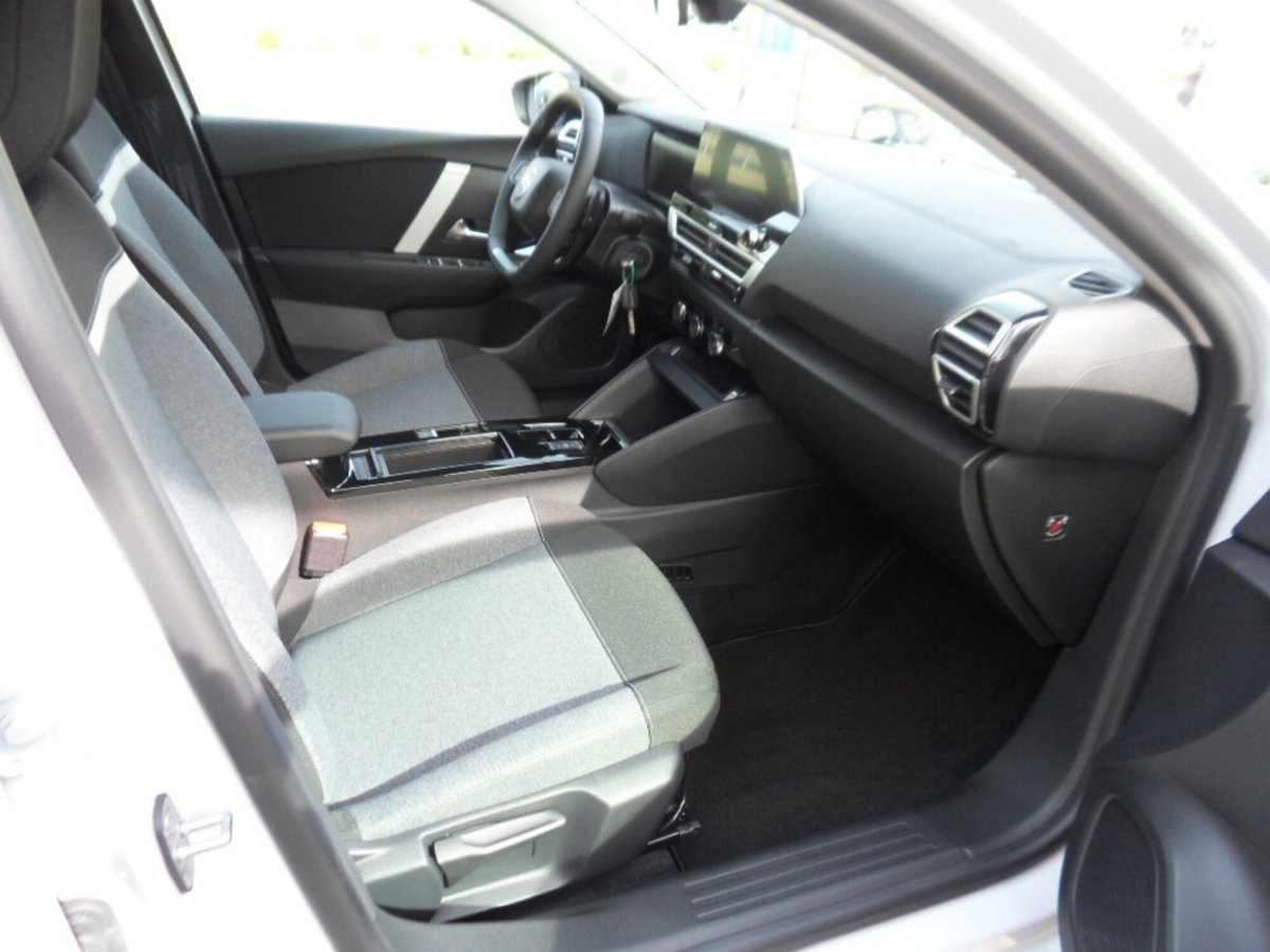Citroen C4 X 1.2 hybrid You 145cv e-dcs6 (14)