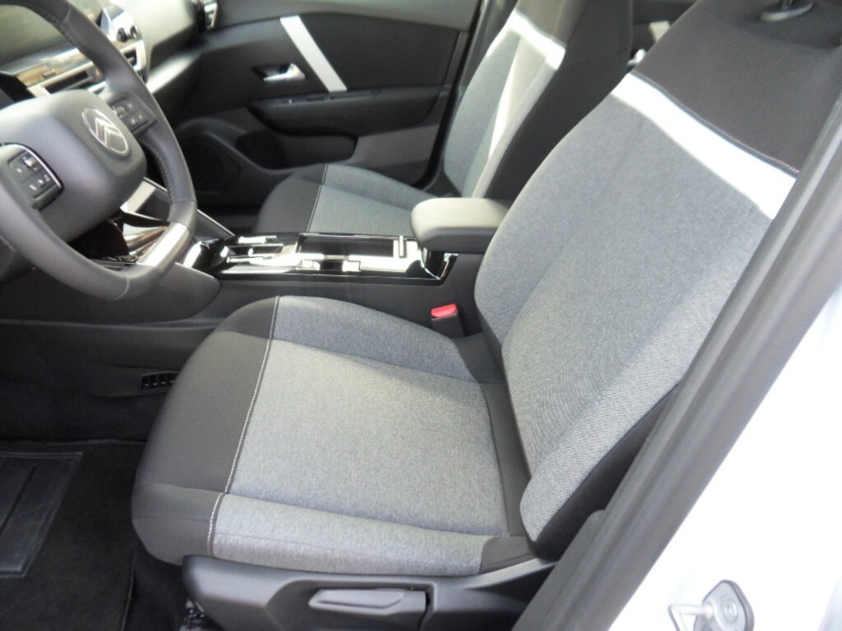 Citroen C4 X 1.2 hybrid You 145cv e-dcs6 (13)