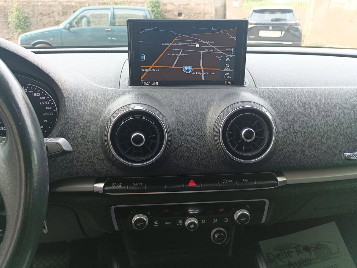 Audi A3 Sportback 1.6 TDI 116 CV S tronic Design (14)