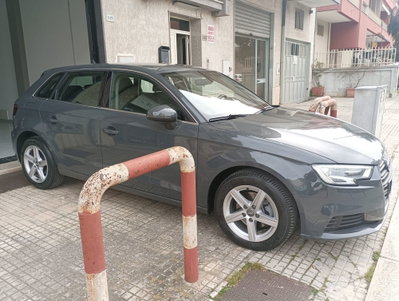 Audi A3 Sportback 1.6 TDI 116 CV S tronic Design (5)
