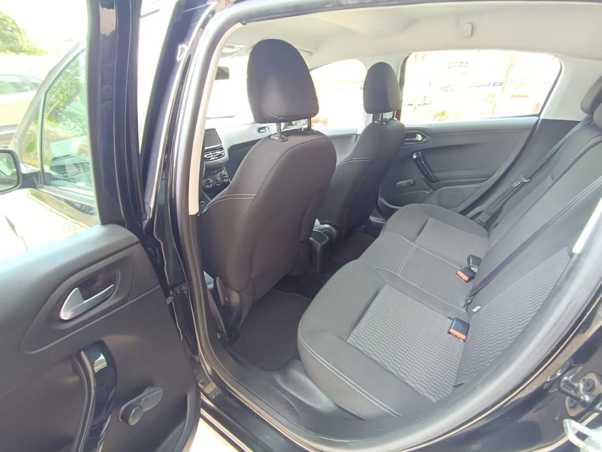 Peugeot 208 BlueHDi 100 Stop&Start 5 porte Allure (11)