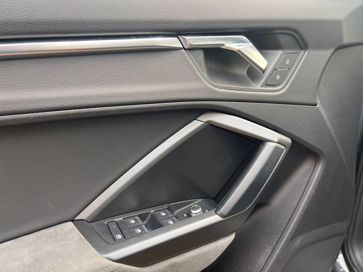 Audi Q3 Sportback 35 TDI quattro S tronic S line edition (17)