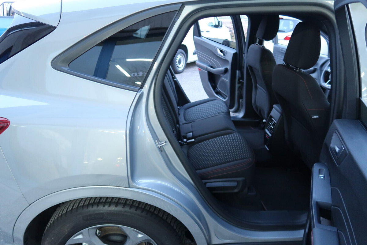 Ford Kuga 2.5 Full Hybrid 190 CV CVT 2WD ST-Line Design (13)
