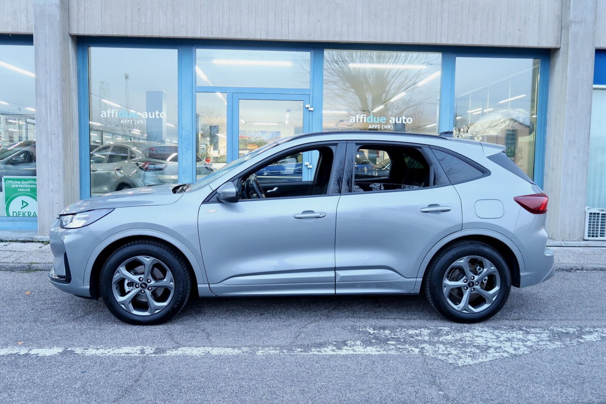 Ford Kuga 2.5 Full Hybrid 190 CV CVT 2WD ST-Line Design (4)