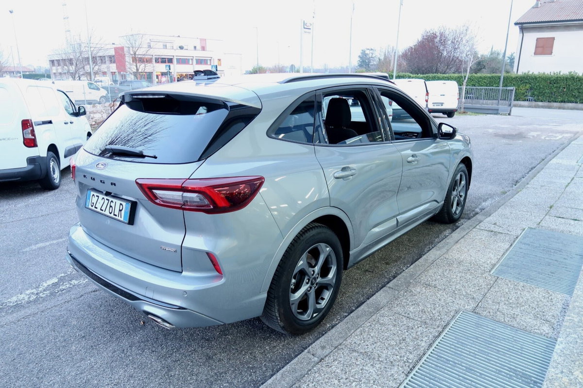 Ford Kuga 2.5 Full Hybrid 190 CV CVT 2WD ST-Line Design (5)