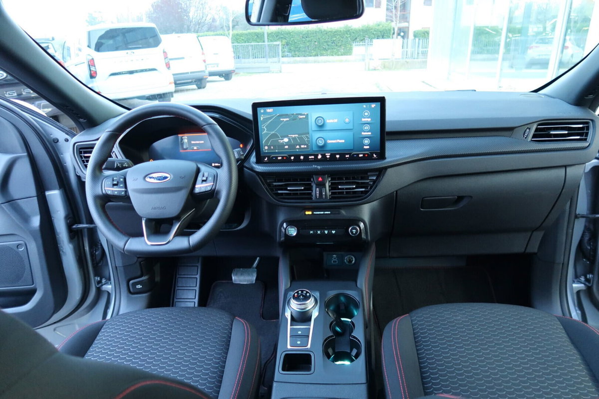 Ford Kuga 2.5 Full Hybrid 190 CV CVT 2WD ST-Line Design (7)