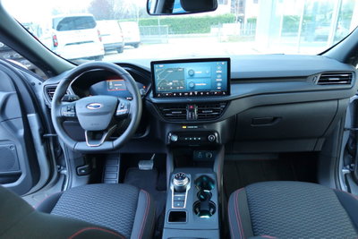 Ford Kuga 2.5 Full Hybrid 190 CV CVT 2WD ST-Line Design (7)