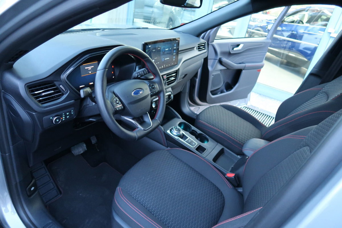Ford Kuga 2.5 Full Hybrid 190 CV CVT 2WD ST-Line Design (8)