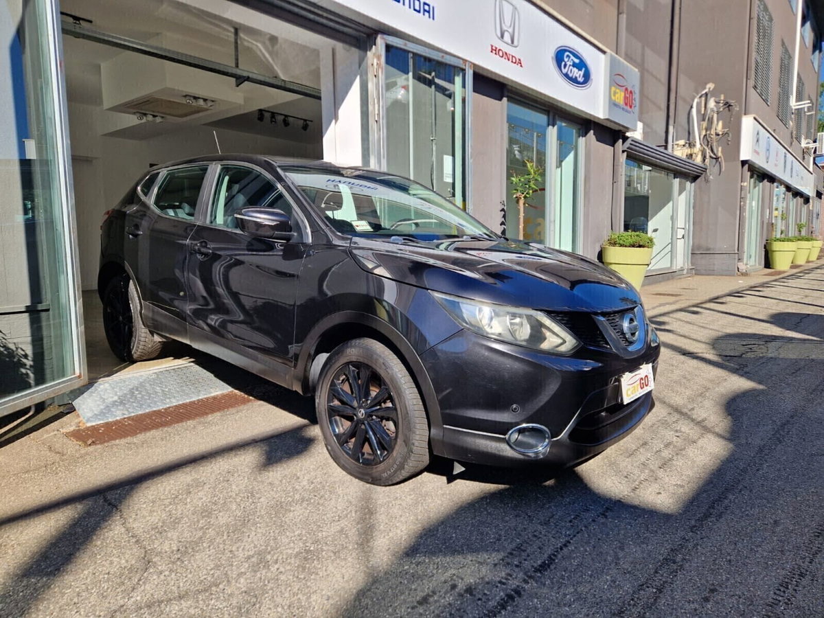 Nissan Qashqai 1.5 dCi Acenta Premium (3)
