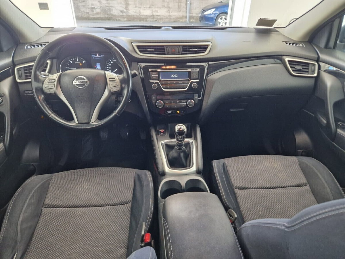 Nissan Qashqai 1.5 dCi Acenta Premium (8)