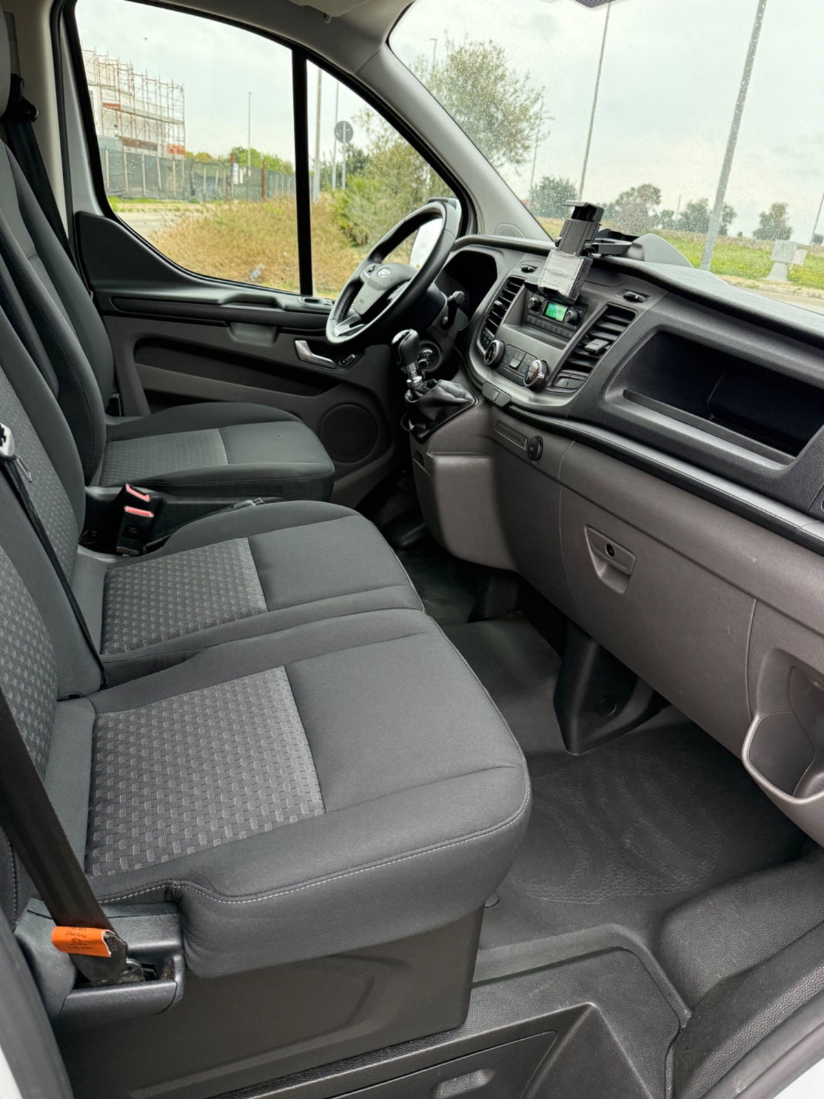 Ford Transit Custom Furgone 300 2.0 EcoBlue 130 PL Furgone Titanium (6)