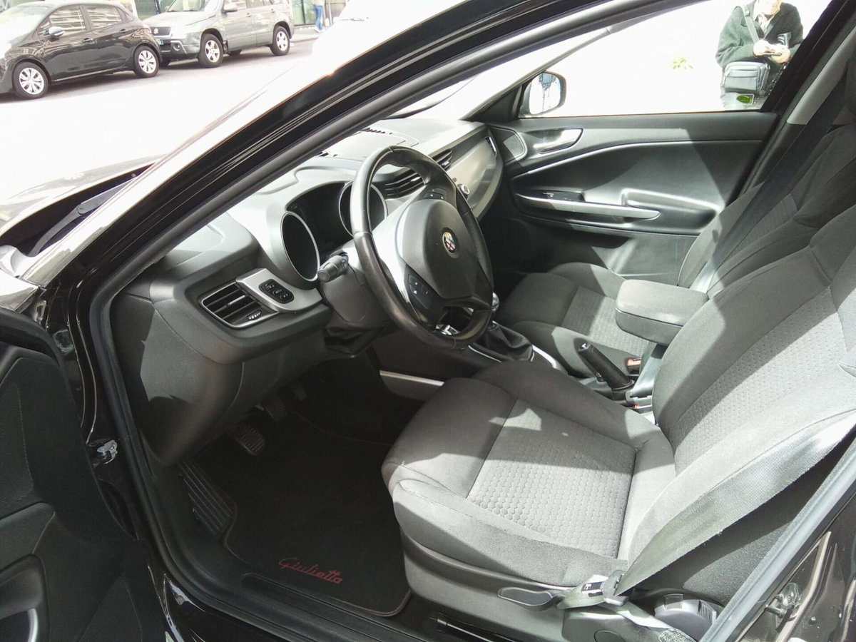 Alfa Romeo Giulietta 1.4 tb Progression 105cv E6 (11)