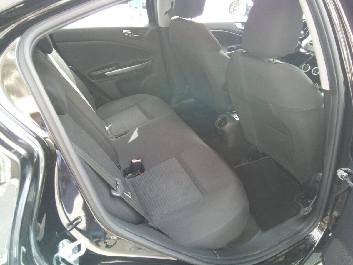 Alfa Romeo Giulietta 1.4 tb Progression 105cv E6 (12)