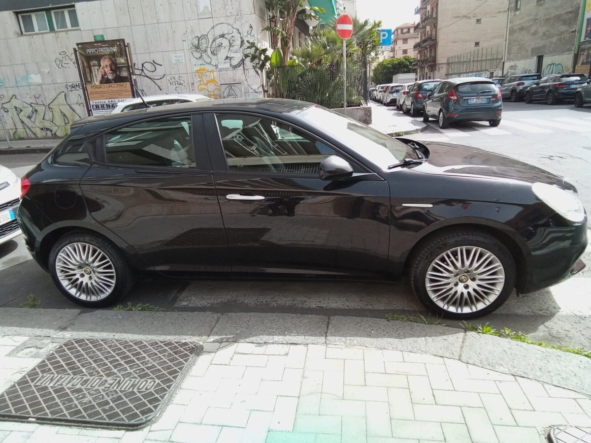 Alfa Romeo Giulietta 1.4 tb Progression 105cv E6 (4)