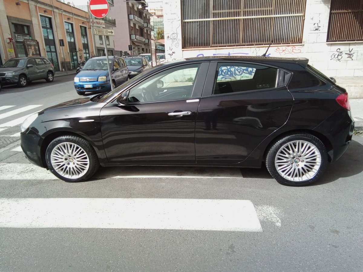 Alfa Romeo Giulietta 1.4 tb Progression 105cv E6 (7)