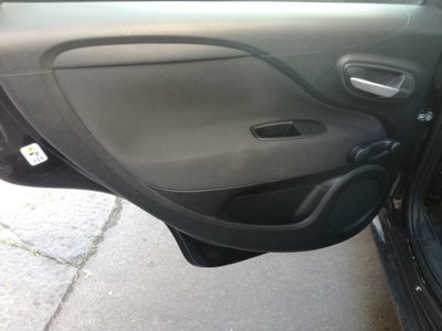Fiat Punto 1.4 8V 5 porte Natural Power Lounge (19)