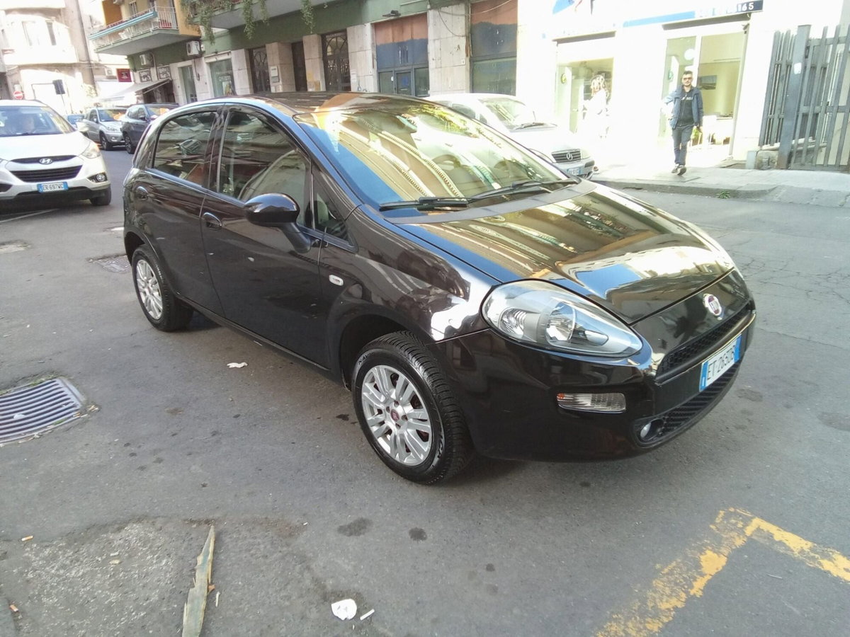 Fiat Punto 1.4 8V 5 porte Natural Power Lounge (3)