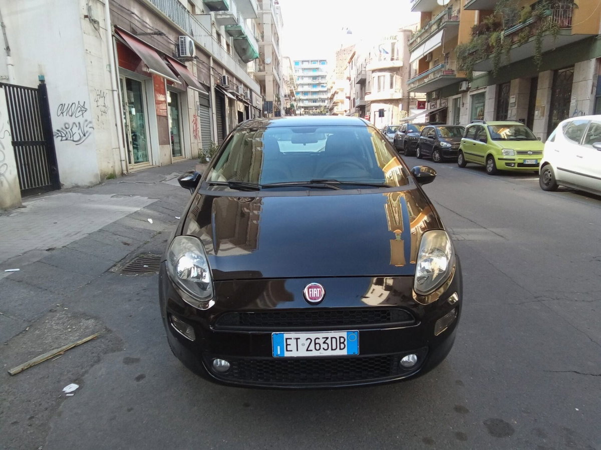 Fiat Punto 1.4 8V 5 porte Natural Power Lounge (4)
