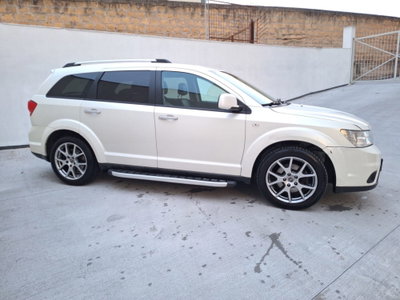 Fiat Freemont 2.0 Mjt 170 CV 4x4 Automatica Lounge (4)