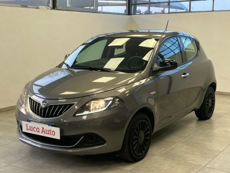 Lancia Ypsilon 1.0 FireFly 5 porte S&S Hybrid Ecochic Gold