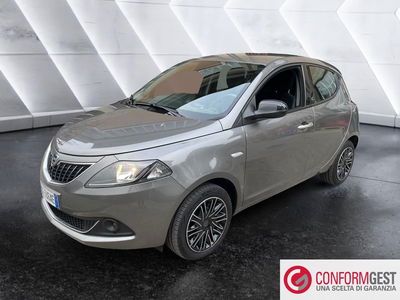 Lancia Ypsilon 1.0 FireFly 5 porte S&S Hybrid Ecochic Gold usata
