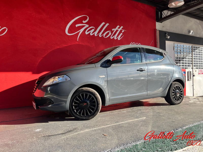 Lancia Ypsilon 1.2 69 CV 5 porte Silver