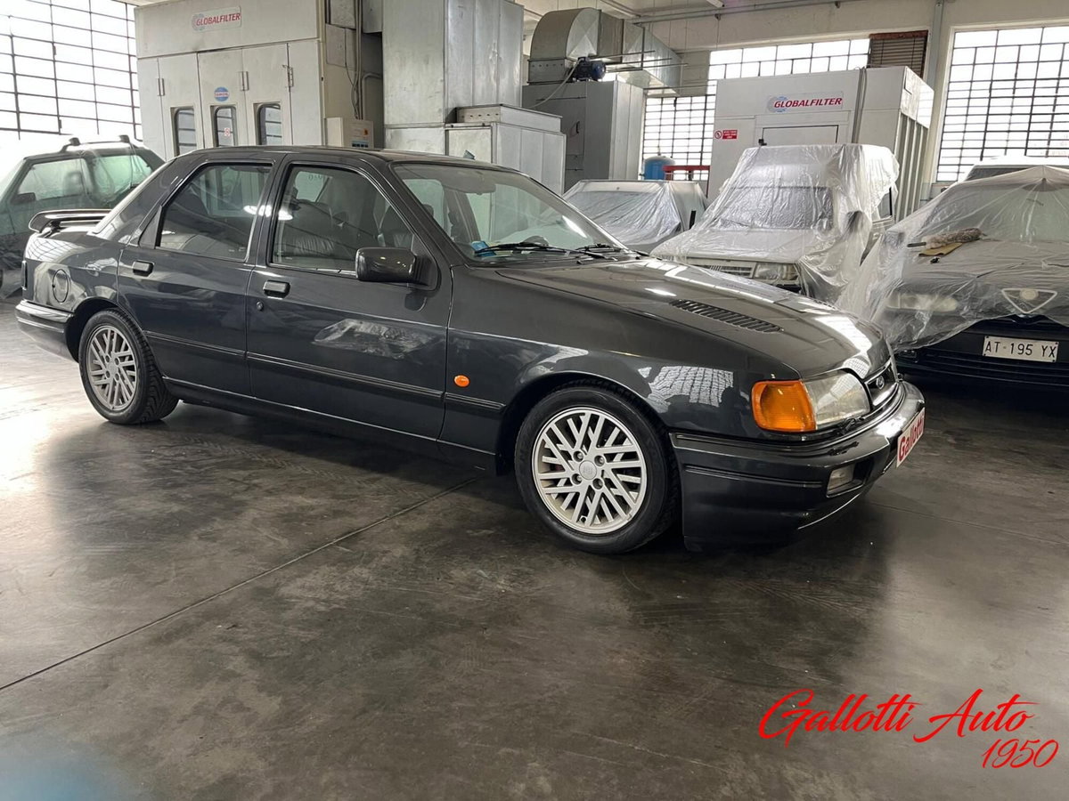 Ford Sierra 2.0i turbo 16V 4p. RS Cosworth (3)
