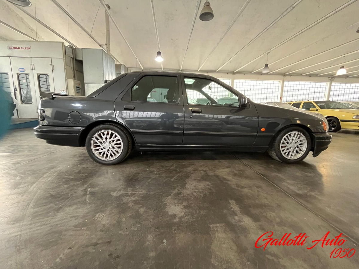 Ford Sierra 2.0i turbo 16V 4p. RS Cosworth (4)