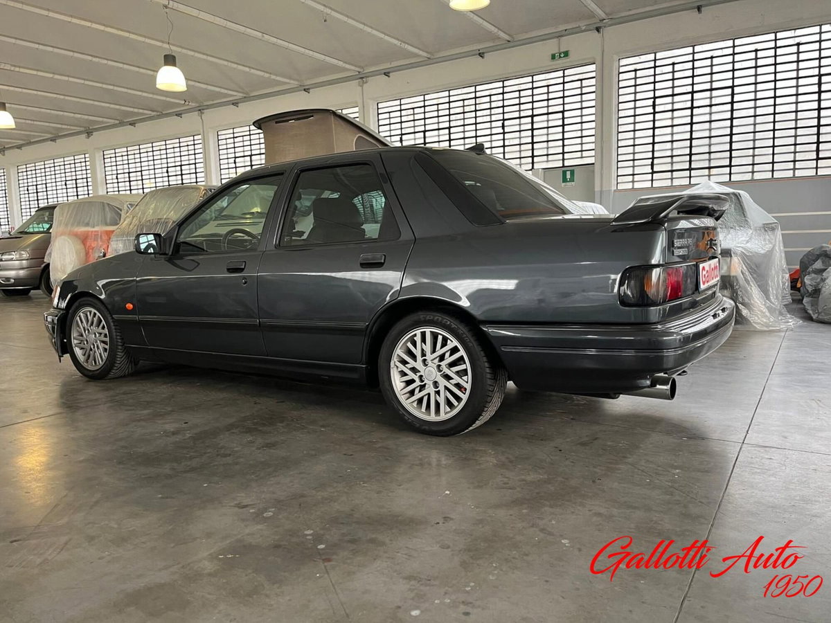 Ford Sierra 2.0i turbo 16V 4p. RS Cosworth (7)