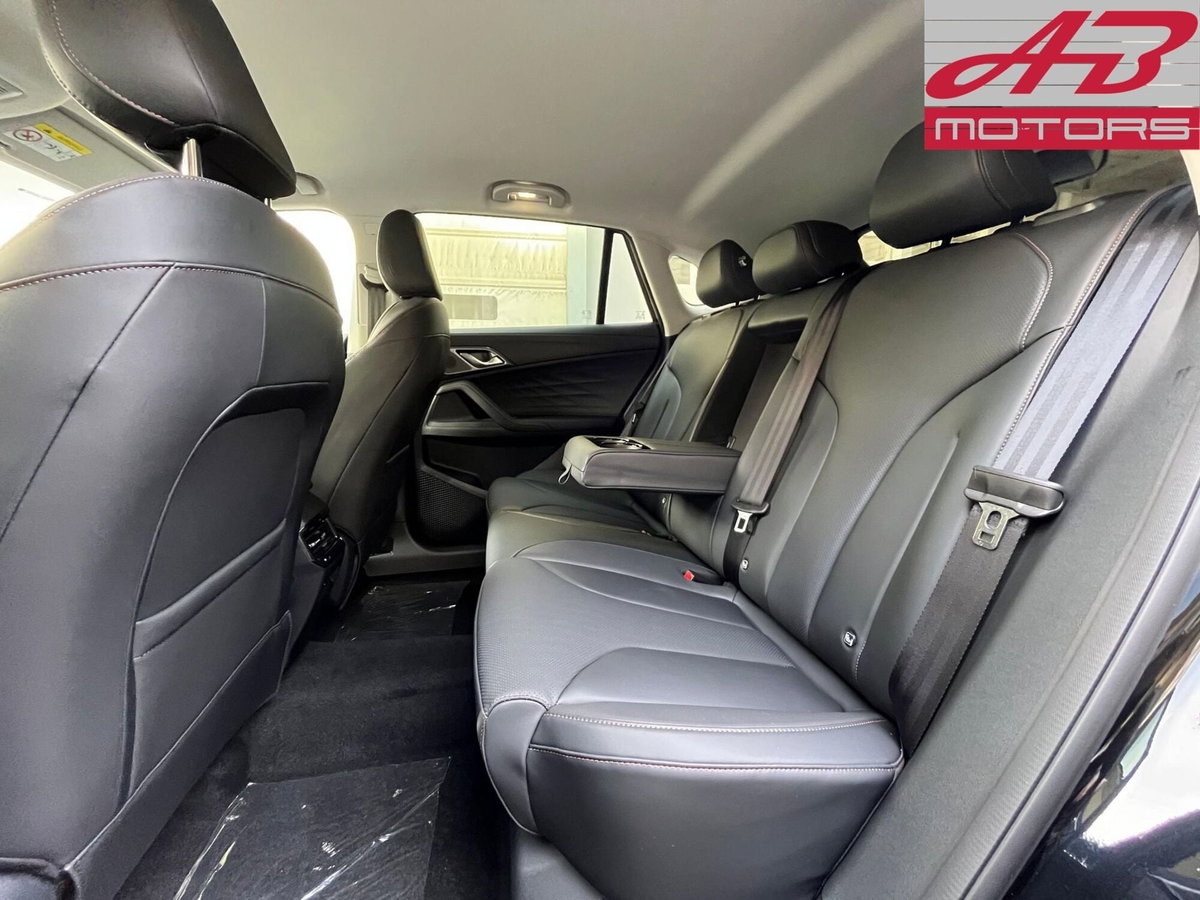 Mg HS 1.5 hybrid+ Comfort auto (11)